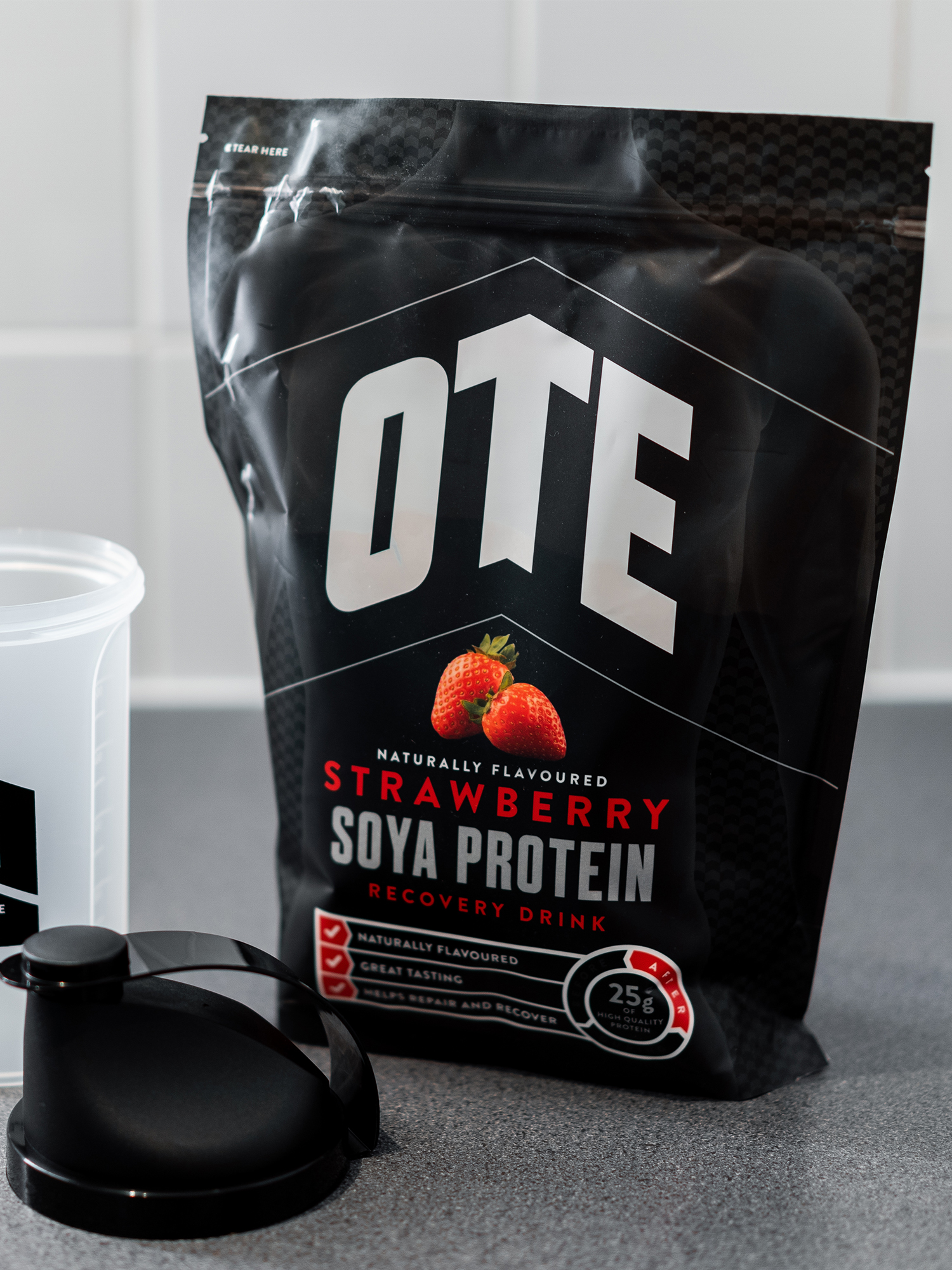 Strawberry Soya Protein Drink Bulk Pack — OTE Sports